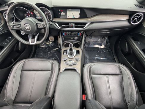 Used 2022 Alfa Romeo Stelvio Ti image 11