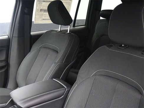 New 2025 Jeep Grand Cherokee Laredo X w/ Luxury Tech Group I image 12