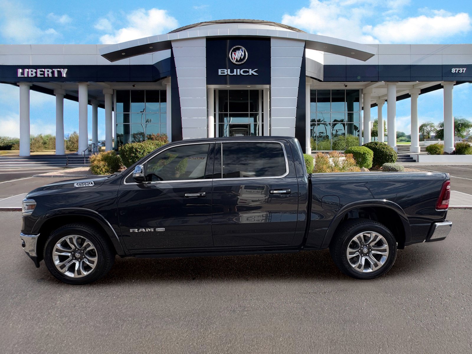 Used 2019 RAM 1500 Limited AWD/4WD image 6