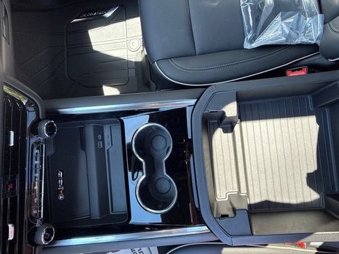 New 2026 Chevrolet Tahoe Premier w/ Sun And Tow Package AWD/4WD image 30
