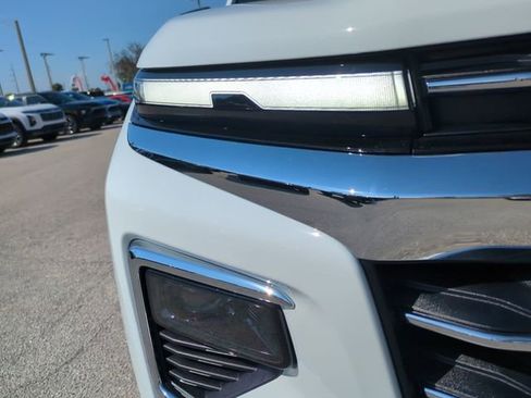 New 2026 Chevrolet Traverse LT w/ Driver Confidence Package FWD image 9