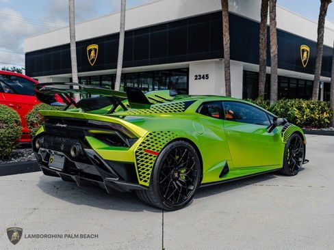 Used 2023 Lamborghini Huracan STO RWD image 6