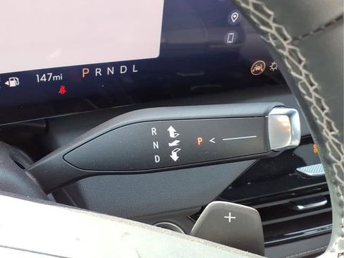 Used 2025 Buick Enclave Preferred image 11