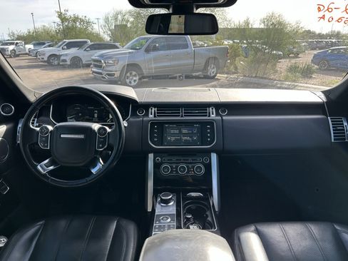 Used 2016 Land Rover Range Rover HSE image 16