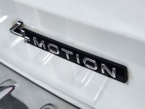 Used 2022 Volkswagen Taos SE AWD/4WD image 10