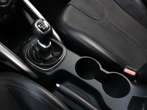 Used 2012 Hyundai Veloster 3DR COUPE w/ Style Pkg image 36