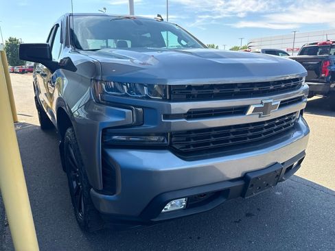 Used 2019 Chevrolet Silverado 1500 RST AWD/4WD image 3