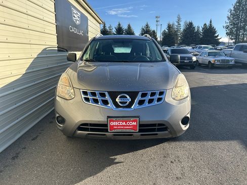 Used 2015 Nissan Rogue S w/ Convenience Package image 3