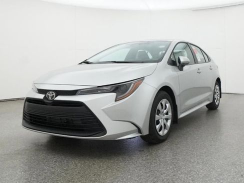 New 2026 Toyota Corolla LE image 32