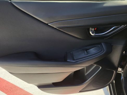 Used 2025 Subaru Outback Premium image 12