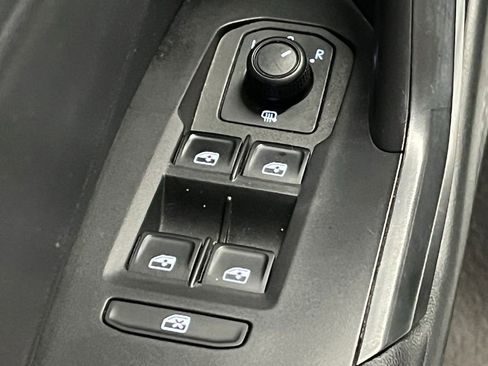 Used 2019 Volkswagen Jetta S w/ Driver Assistance Package FWD image 12