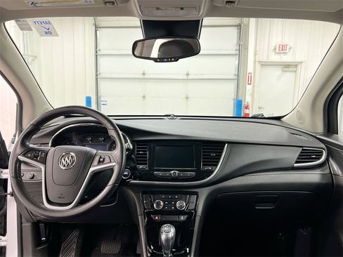 Used 2022 Buick Encore Preferred w/ Safety Package image 10