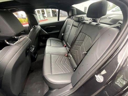 Used 2024 BMW i5 eDrive40i w/ Premium Package RWD image 28