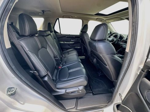 Used 2025 Honda Pilot Touring image 30
