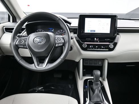Certified 2024 Toyota Corolla Cross LE AWD/4WD image 19