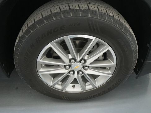 Used 2022 Chevrolet Traverse LT AWD/4WD image 11