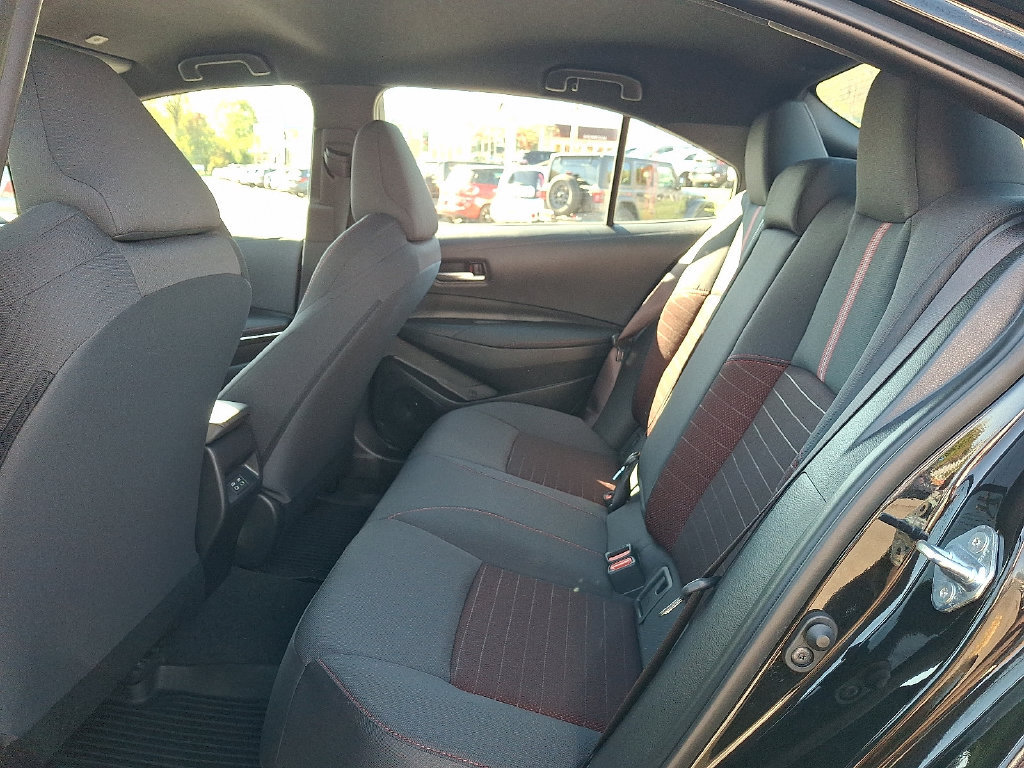 Used 2025 Toyota Corolla SE FWD image 11