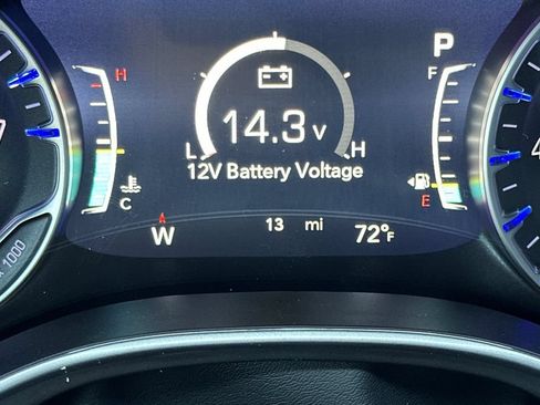 New 2027 Chrysler Pacifica Limited FWD image 29
