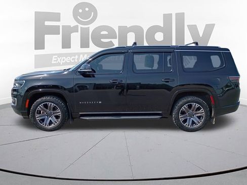 Used 2023 Jeep Wagoneer 4WD w/ Premium Group I image 8
