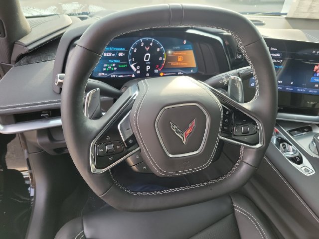 Used 2025 Chevrolet Corvette Stingray Preferred Conv w/ 2LT RWD image 23