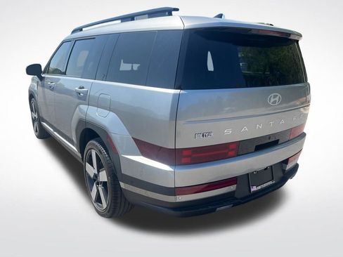 Used 2024 Hyundai Santa Fe Limited image 7