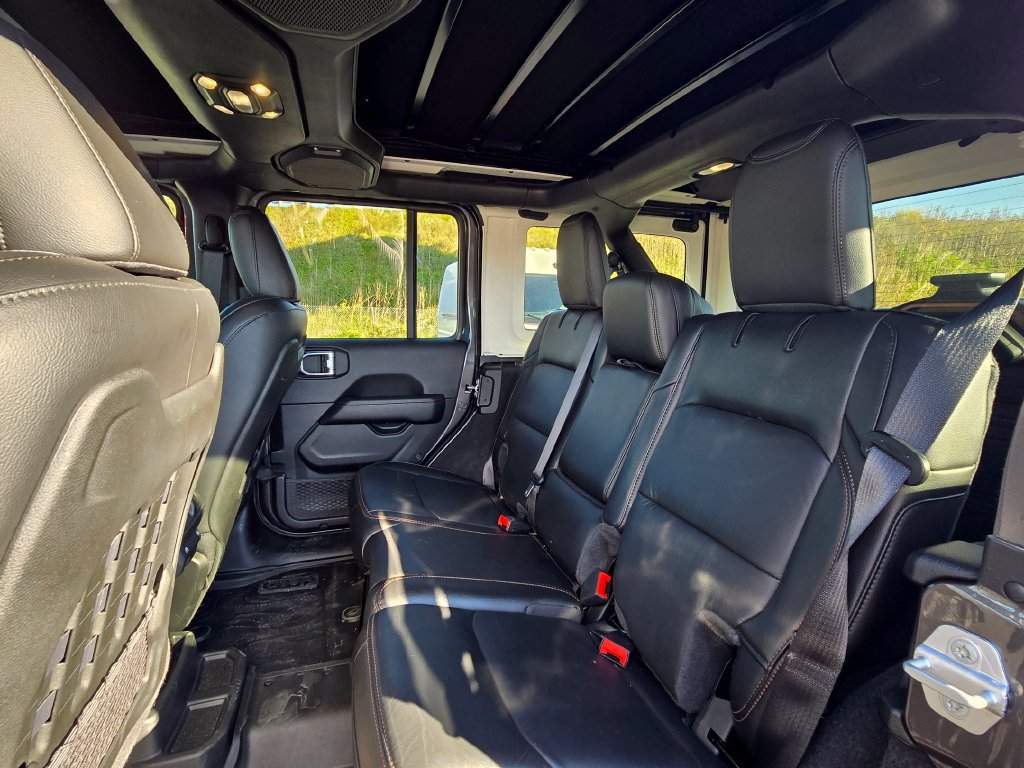 Used 2021 Jeep Wrangler Unlimited Rubicon w/ Trailer Tow Package AWD/4WD image 18