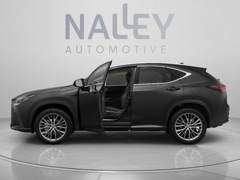 Used 2025 Lexus NX 250 FWD w/ Accessory Package (K3) image 4