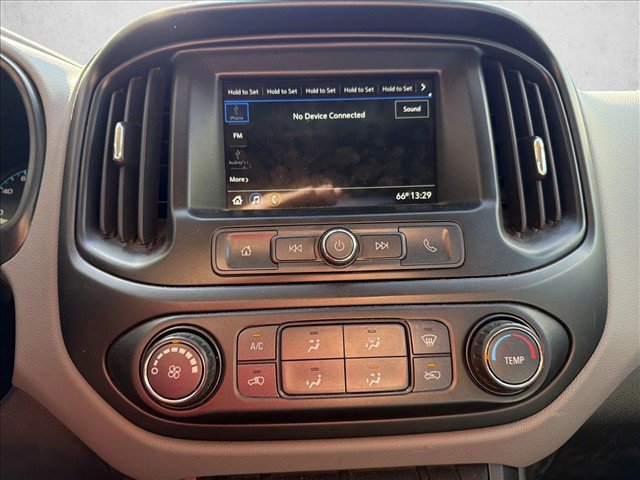 Used 2019 Chevrolet Colorado W/T AWD/4WD image 17