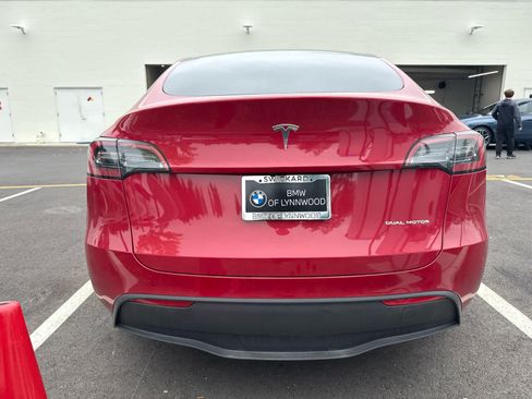 Used 2023 Tesla Model Y AWD image 5