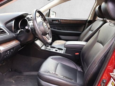 Used 2018 Subaru Outback 3.6R Limited AWD/4WD image 22