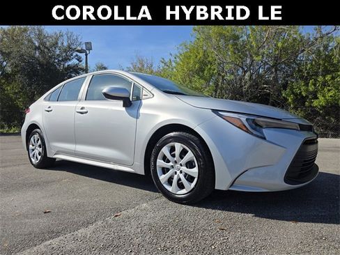 Used 2023 Toyota Corolla LE image 1