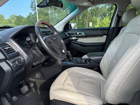 Used 2016 Ford Explorer Platinum AWD/4WD image 12