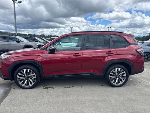 Used 2026 Subaru Forester Touring AWD/4WD image 4