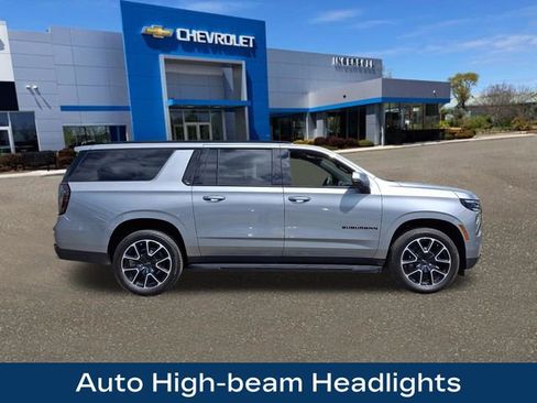 Used 2025 Chevrolet Suburban RST w/ Comfort Package AWD/4WD image 27