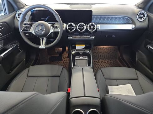 Used 2026 Mercedes-Benz GLB 250 image 10