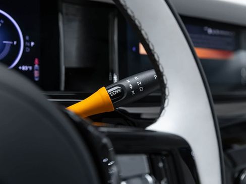 New 2027 Rolls-Royce Phantom Sedan RWD image 19