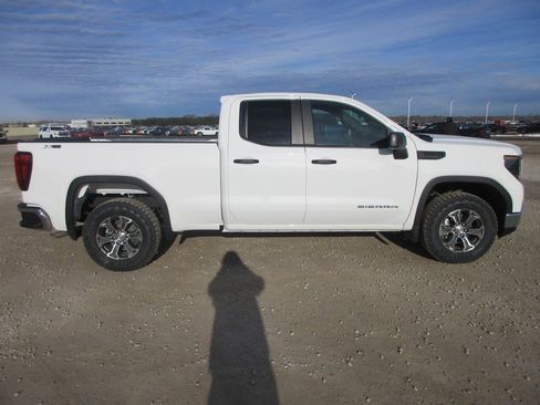 New 2026 GMC Sierra 1500 Pro w/ Pro Value Package AWD/4WD image 3