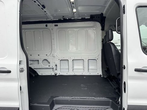 New 2026 Ford Transit 250 148 Medium Roof image 25