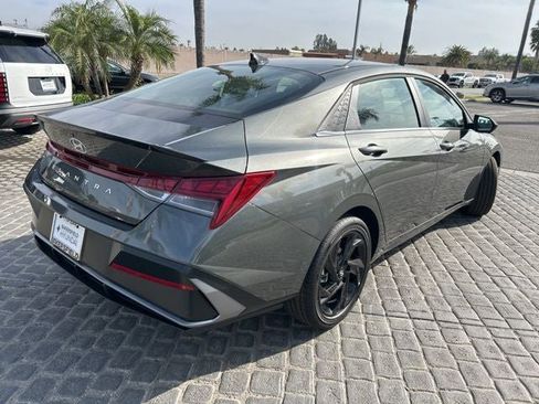 New 2026 Hyundai Elantra SEL Sport Premium FWD image 4