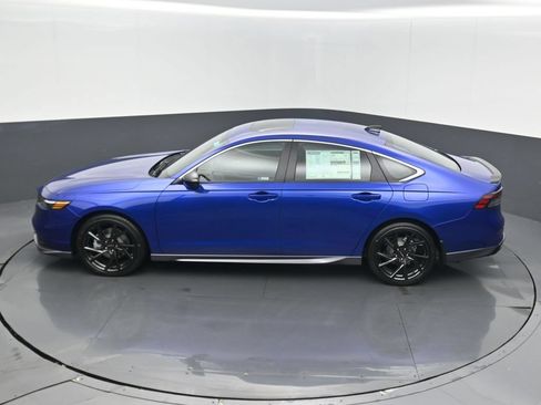 Used 2025 Honda Accord Sport image 15
