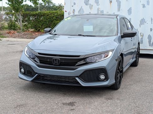 Used 2018 Honda Civic EX image 7