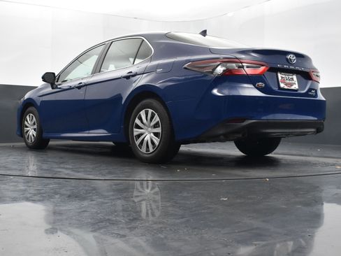 Used 2023 Toyota Camry LE image 38