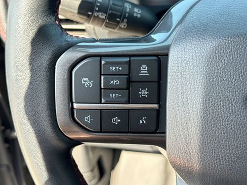 Used 2023 Ford Expedition Max Limited AWD/4WD image 32