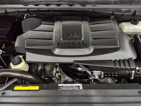 Used 2024 Nissan Titan SV image 26