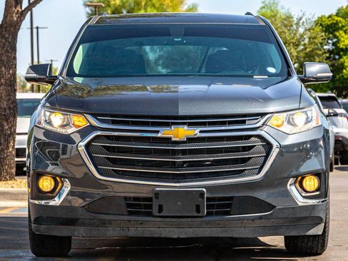 Used 2018 Chevrolet Traverse LT FWD image 4