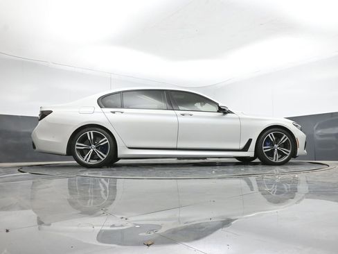 Used 2018 BMW 750i 750i 4D Sedan image 41