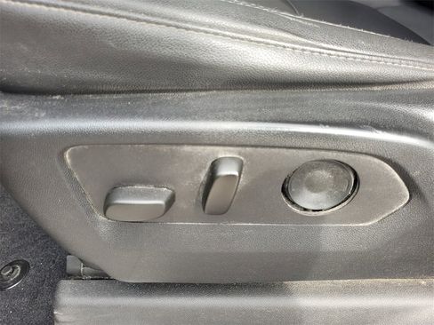 Certified 2022 Chevrolet Silverado 1500 LT Trail Boss w/ Convenience Package II image 7