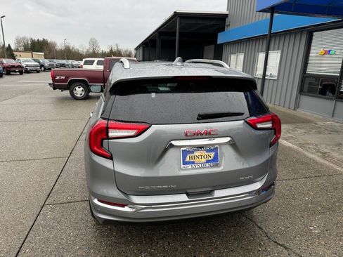 Used 2024 GMC Terrain Denali AWD/4WD image 4