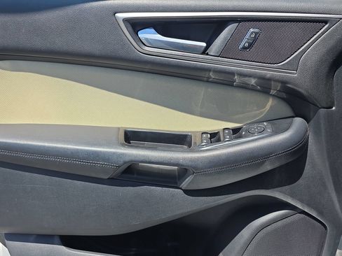 Used 2015 Ford Edge SEL FWD image 24