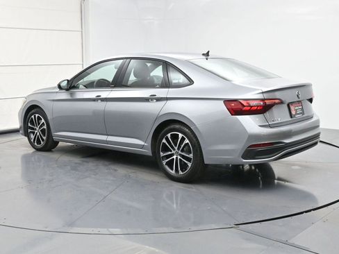 Used 2024 Volkswagen Jetta Sport image 22